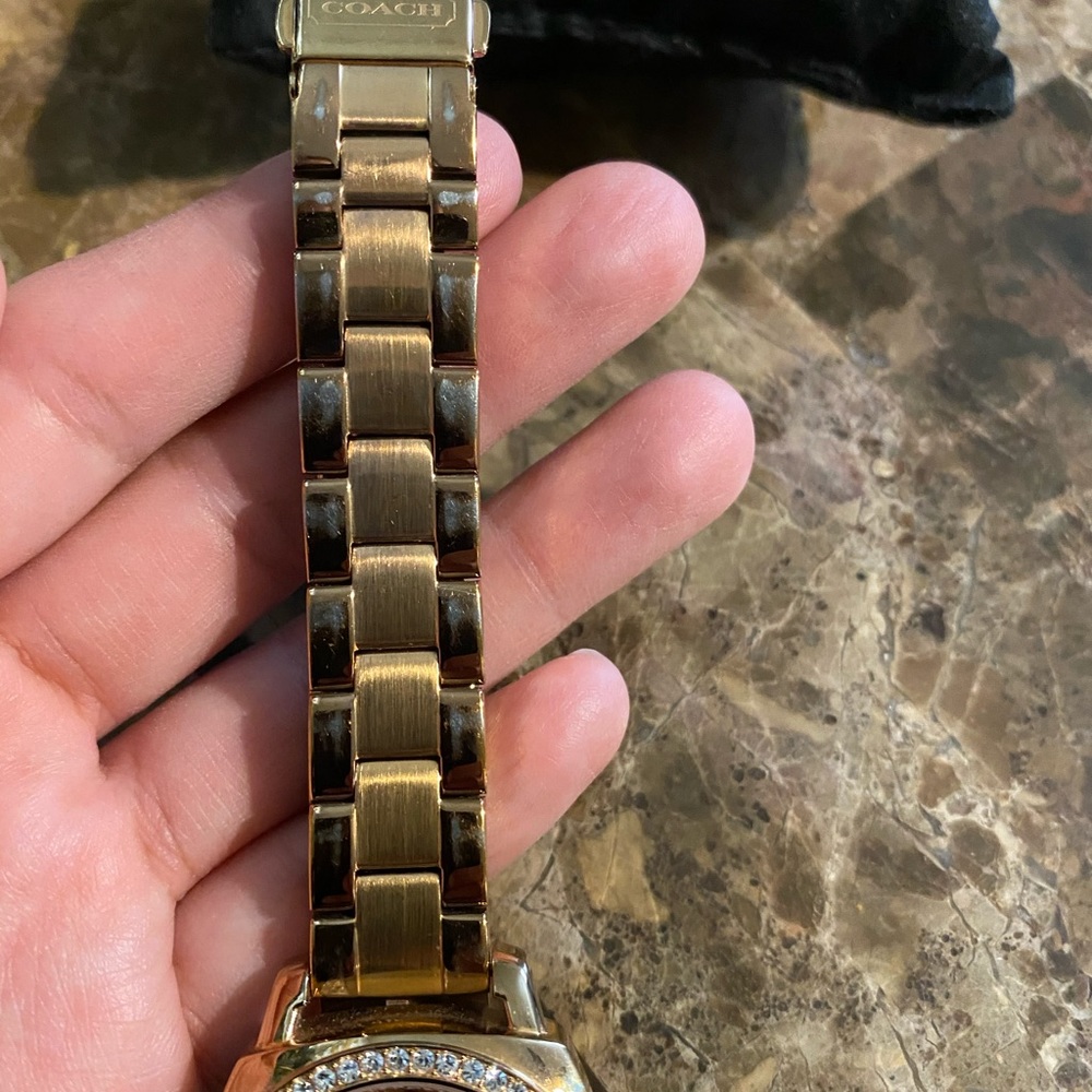 Coach Watch Rose - Picture 2 of 3